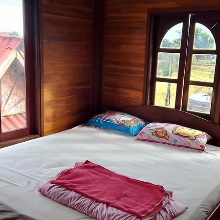 Tibet Restaurant And Hostel Nakasong Bagian luar foto