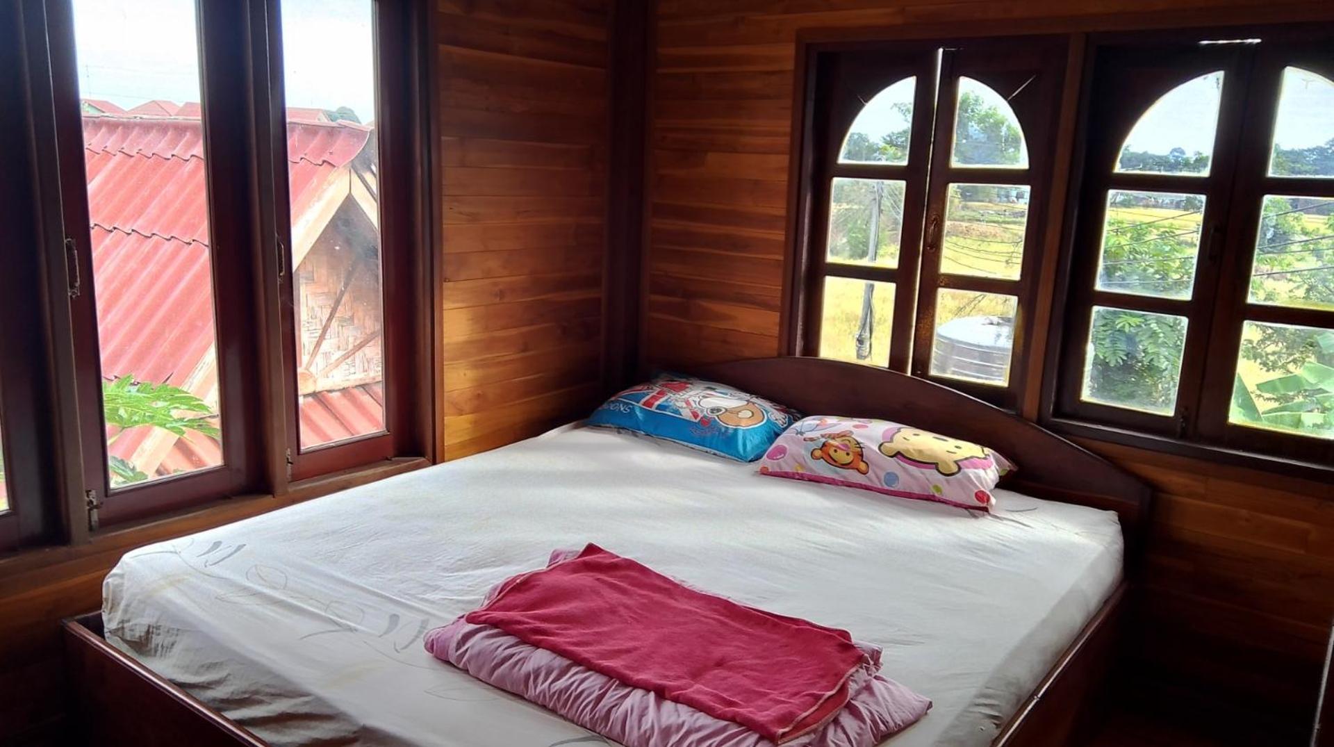 Tibet Restaurant And Hostel Nakasong Bagian luar foto